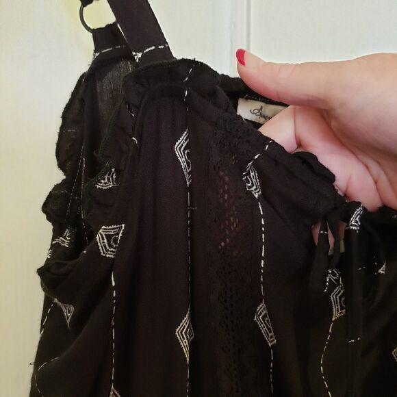 American Rag Juniors Smocked Sleeveless Rayon Top - Picture 7 of 8